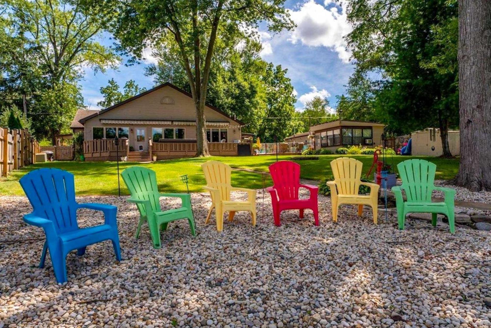 Edgerton Rock River Retreat With Dock And Seasonal Pool! מראה חיצוני תמונה
